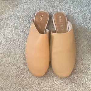 Toms mules